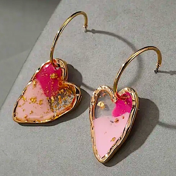 Gold Pink Dried Flower Glass Dangle Earrings - Picture 1 of 5